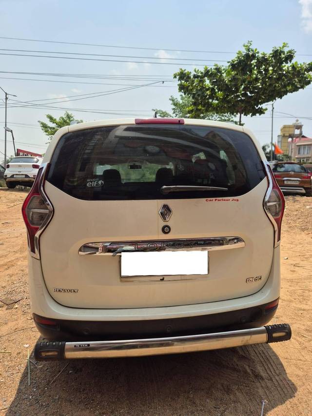 https://images10.gaadi.com/usedcar_image/4570623/original/processed_4cae7a8b951524aaddab2969e7038e15.jpg?imwidth=6401