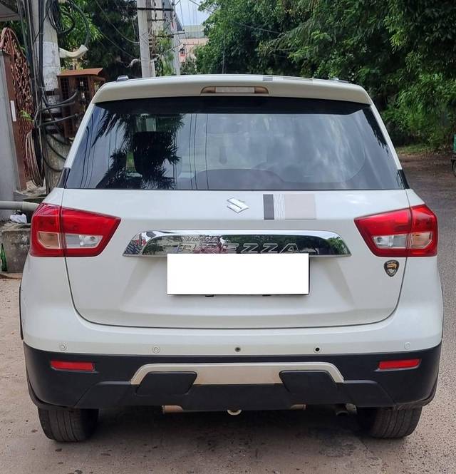 https://images10.gaadi.com/usedcar_image/4570639/original/processed_32ae63671e325240d55bd53f09b52998.jpg?imwidth=6402