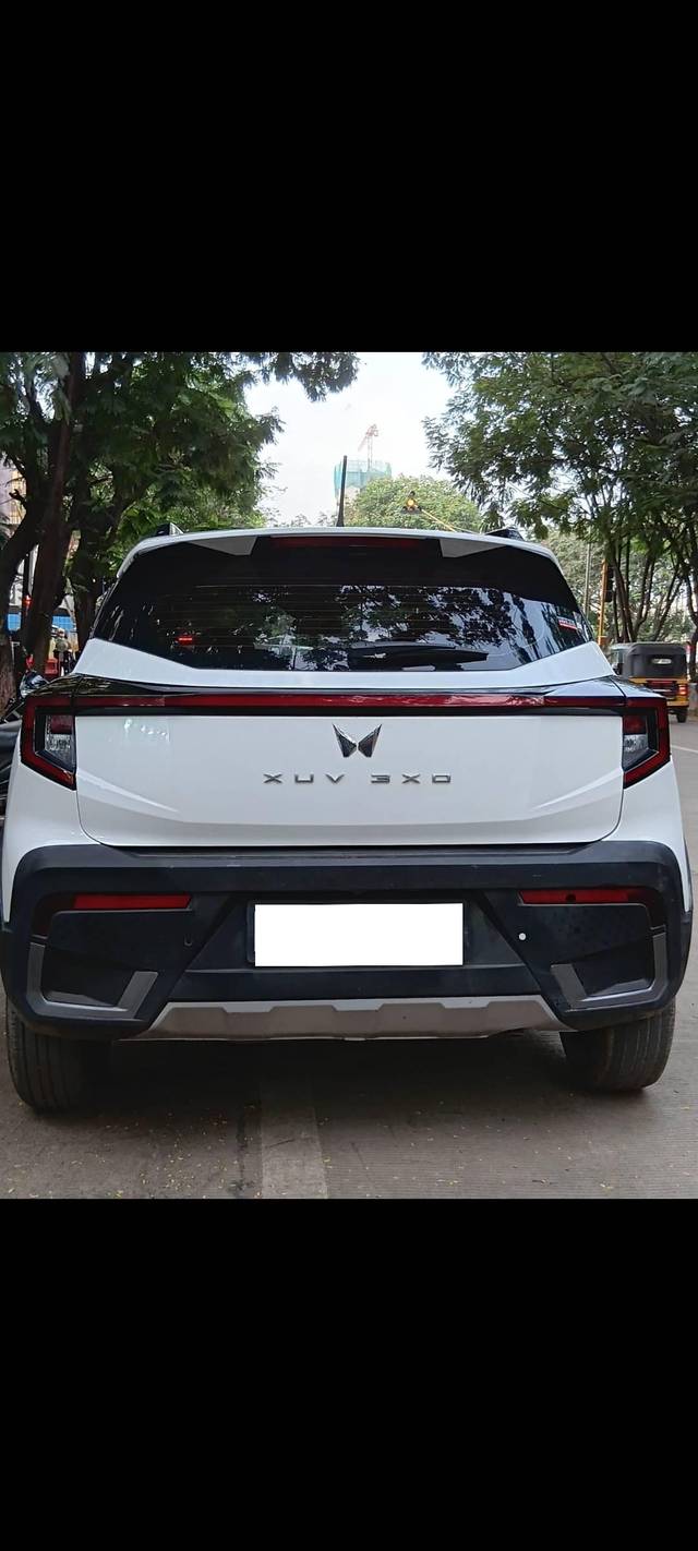 https://images10.gaadi.com/usedcar_image/4570688/original/processed_550b6295e2e7ccb3c933878fb69f50fe.jpg?imwidth=6401