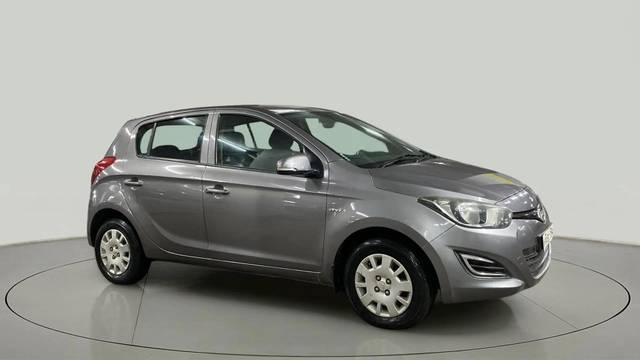 https://images10.gaadi.com/usedcar_image/4570692/original/3a9be1fc1c50ff04b180d49171016075.jpg?imwidth=6400