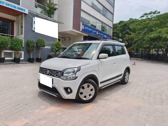 https://images10.gaadi.com/usedcar_image/4570701/original/processed_processed_a1b73ee7-a3bf-4c80-8695-42b1c4d279d7.jpg?imwidth=6400