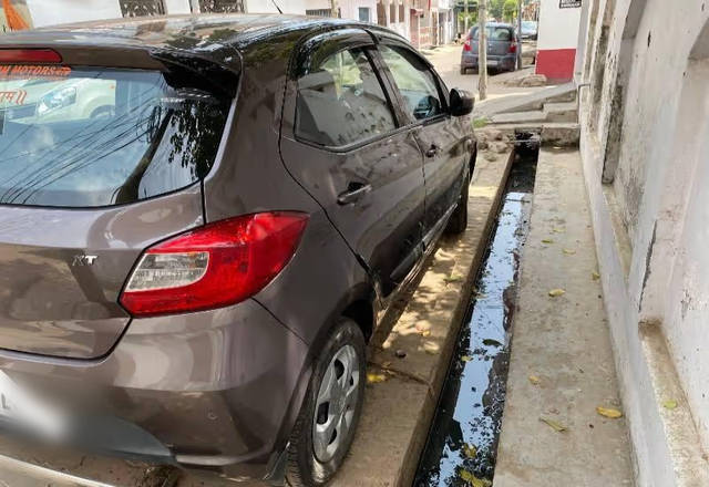 https://images10.gaadi.com/usedcar_image/4570705/original/b17805b9-a168-4458-b10d-5efd2452904c.?imwidth=6401