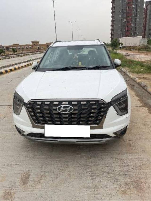 https://images10.gaadi.com/usedcar_image/4570712/original/processed_b9c109ea-c3f2-49cf-848e-3cab595ddb93.jpeg?imwidth=6400