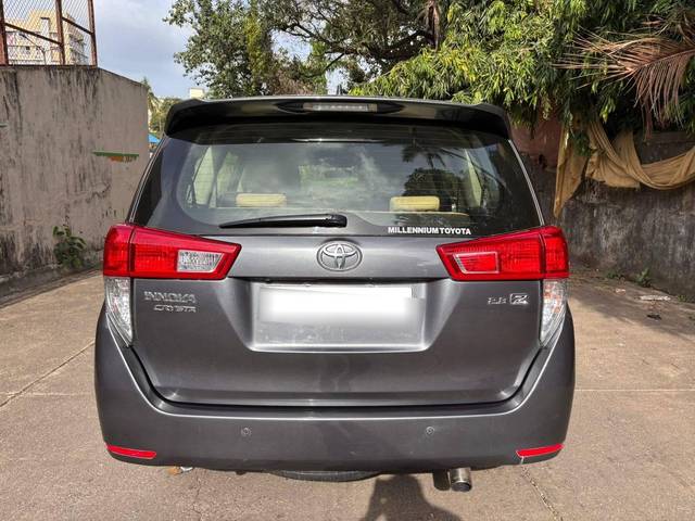 https://images10.gaadi.com/usedcar_image/4570716/original/processed_5430d4b485fef4bd6ad5b47cded2264f.jpg?imwidth=6402