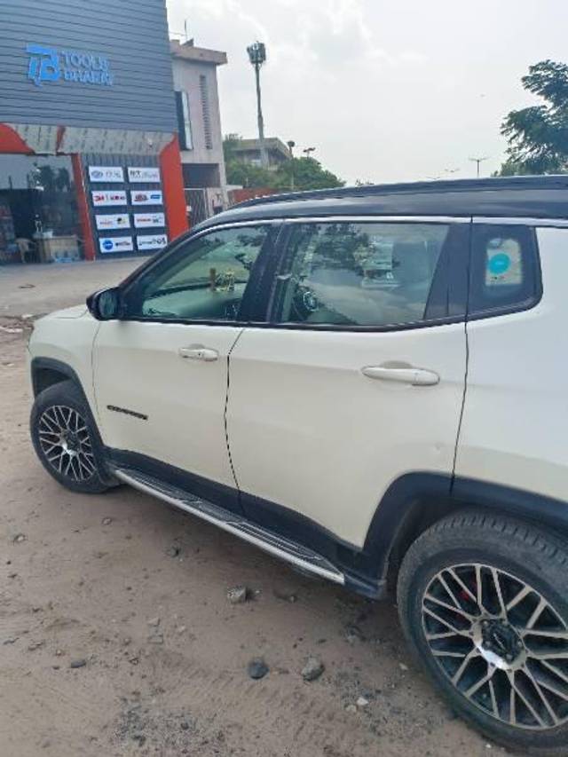 https://images10.gaadi.com/usedcar_image/4570721/original/processed_b215676d-cd66-4109-b6d6-da2d955b5c4f.jpg?imwidth=6400