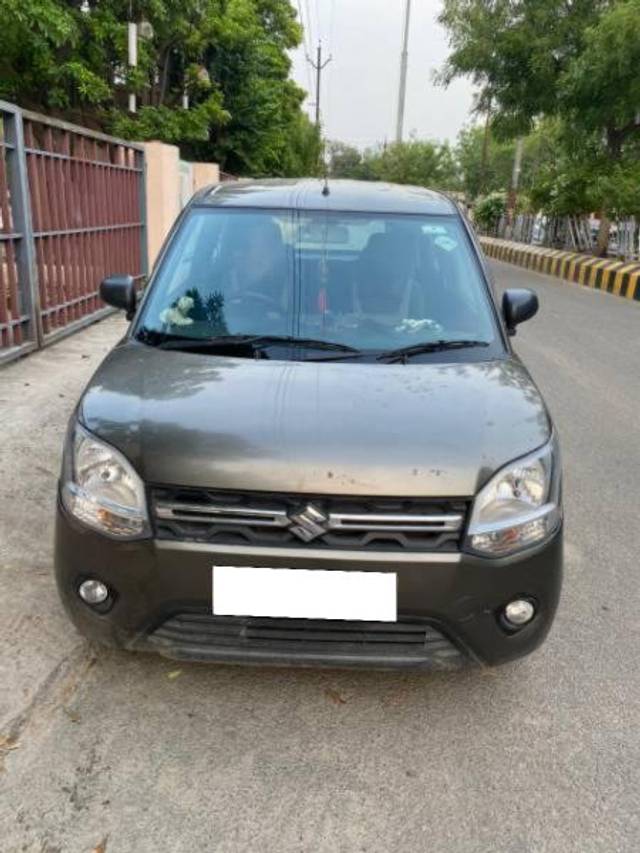 https://images10.gaadi.com/usedcar_image/4570738/original/processed_ca017eb1-68ad-4198-9ba4-0d2d6fec509e.jpg?imwidth=6400