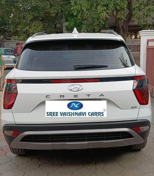 https://images10.gaadi.com/usedcar_image/4570748/original/processed_ef3c211160b18d8babd31a18cb4d4049.jpeg?imwidth=6401