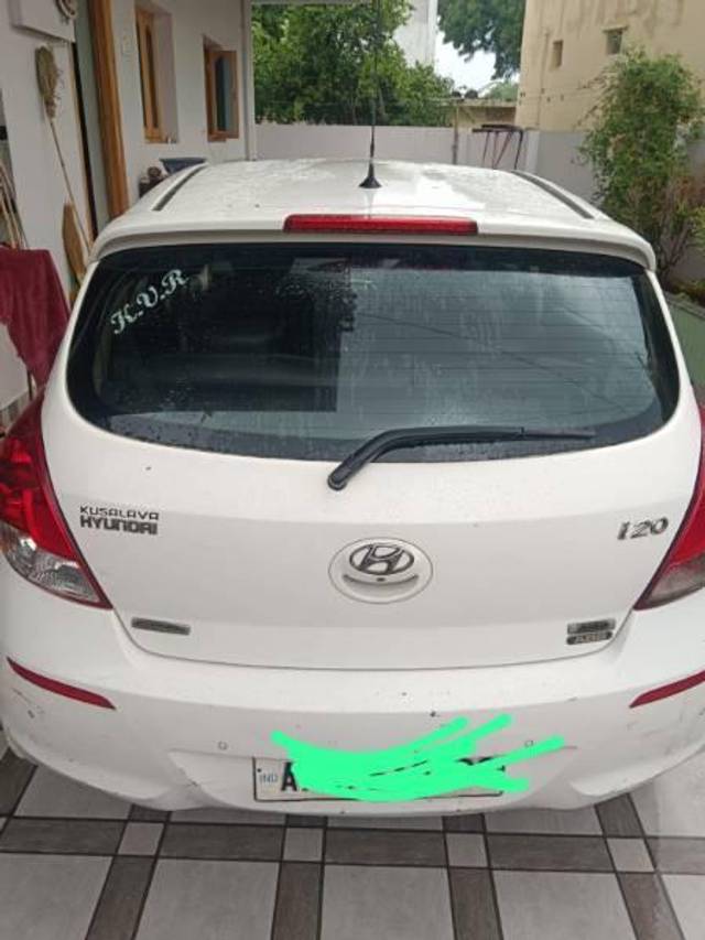 https://images10.gaadi.com/usedcar_image/4570778/original/processed_b710abfc-5ea6-48ac-be7f-9ccea12e8845.jpg?imwidth=6401