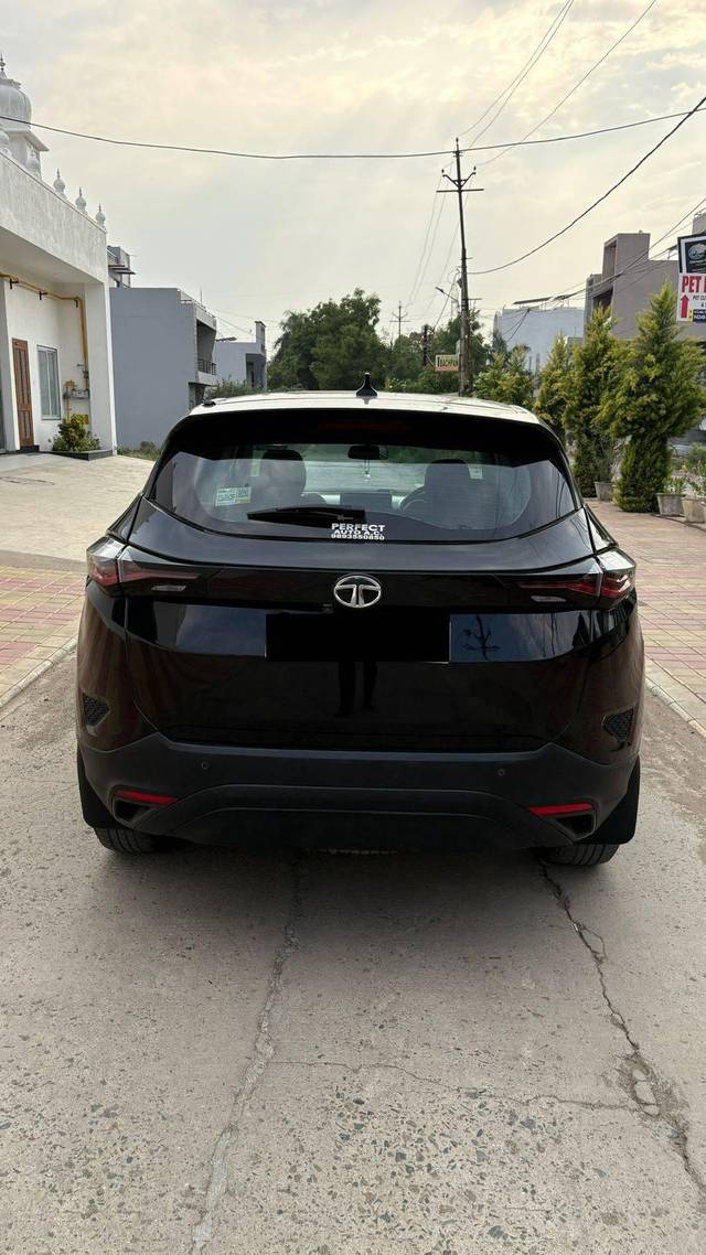 https://images10.gaadi.com/usedcar_image/4570814/original/processed_a2b9783afaa0c2a561d7df5e732657a5.jpeg?imwidth=6401