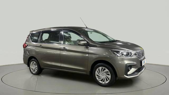 https://images10.gaadi.com/usedcar_image/4570871/original/9eaf66ba8caa378e0d470f480fdd4a79.jpg?imwidth=6400