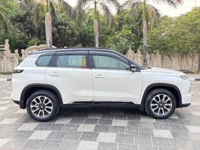 https://images10.gaadi.com/usedcar_image/4570954/original/processed_55ea821d-da87-4821-8b80-4c8bece5744b.jpeg?imwidth=6401