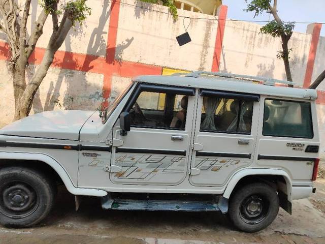 https://images10.gaadi.com/usedcar_image/4570965/original/processed_a5fb5f38-9ee4-4970-9567-9ae7c92d3e83.jpg?imwidth=6402