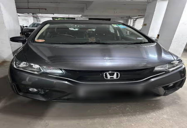 https://images10.gaadi.com/usedcar_image/4571010/original/920cb507-51e4-49b2-b45a-a1fa4d35772a.?imwidth=6401