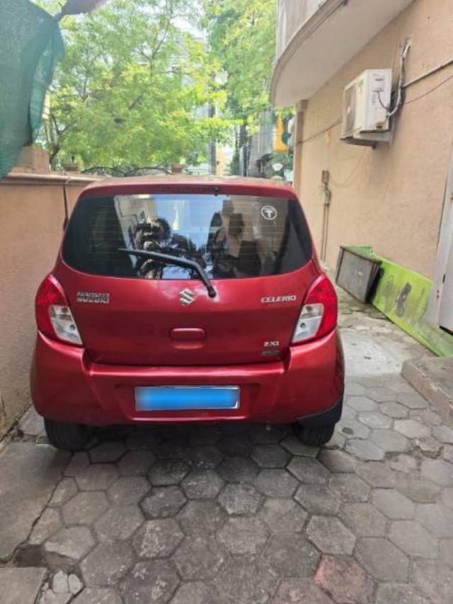 https://images10.gaadi.com/usedcar_image/4571028/original/processed_6d273faa-f1c2-45aa-bc9e-fbc0fd27cfc9.jpg?imwidth=6401