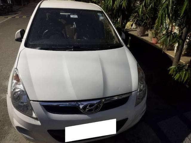 https://images10.gaadi.com/usedcar_image/4571036/original/processed_719823d0-6da5-4451-ae50-af97edc966d3.jpg?imwidth=6400