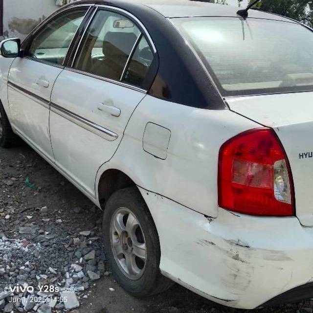 https://images10.gaadi.com/usedcar_image/4571087/original/processed_dca37437-24f6-42d0-b529-25cea9ab2d6c.jpeg?imwidth=6402