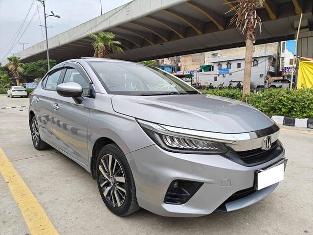 https://images10.gaadi.com/usedcar_image/4571089/original/processed_63fac06ffd1c6f66e546ed1d2abd1fdc.jpg?imwidth=6400