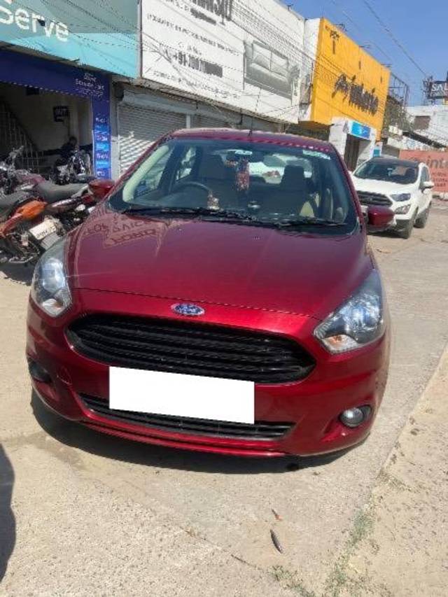 https://images10.gaadi.com/usedcar_image/4571151/original/processed_e0aec222-5075-48e9-9e75-6ba67abfb5c2.jpeg?imwidth=6400