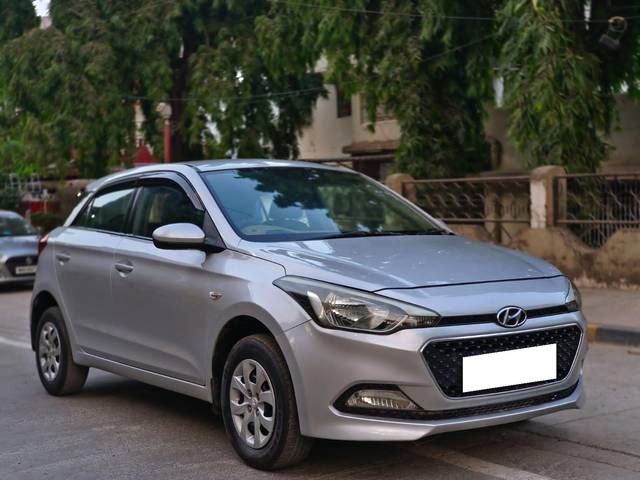 https://images10.gaadi.com/usedcar_image/4571152/original/processed_c380d7cab32320a512aef30599450da3.jpg?imwidth=6400