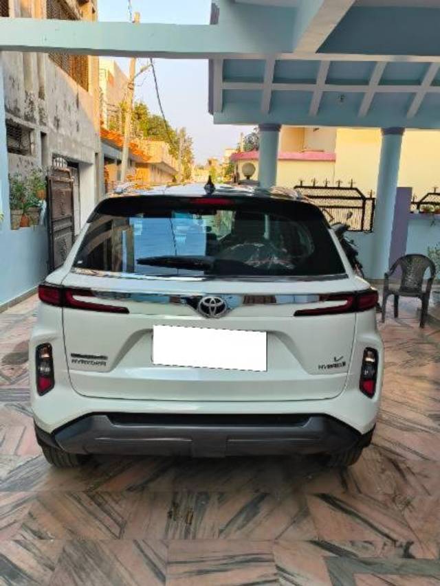 https://images10.gaadi.com/usedcar_image/4571159/original/processed_cacb4a55-832b-49be-8c6e-90002a4cc71b.jpg?imwidth=6401