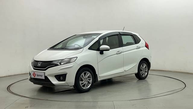 https://images10.gaadi.com/usedcar_image/4571166/original/a89a370d9dd6f0d890fbd97be33725c5.JPG?imwidth=6400