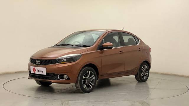 https://images10.gaadi.com/usedcar_image/4571185/original/bb4c195a02544bc4854495e2e9df1cb8.JPG?imwidth=6400