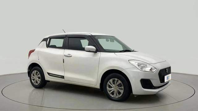 https://images10.gaadi.com/usedcar_image/4571223/original/9a05b4de9587fa4c6c3dd1d68b5d3c43.jpg?imwidth=6400