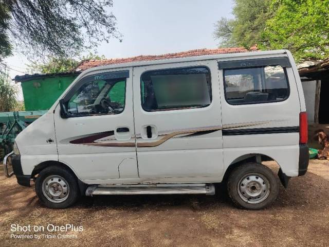 https://images10.gaadi.com/usedcar_image/4571238/original/processed_5eddb852-b25c-4e01-828d-a9df72d43269.jpg?imwidth=6402