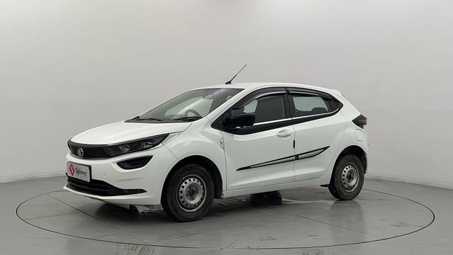 https://images10.gaadi.com/usedcar_image/4571250/original/637cf5ad7ec1a842460b8b0ecc58a399.JPG?imwidth=6400