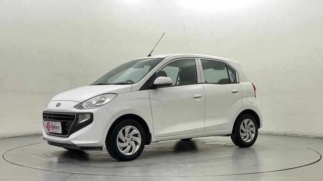 https://images10.gaadi.com/usedcar_image/4571285/original/5727d50ce5da7f1272557983ccbcc505.JPG?imwidth=6400