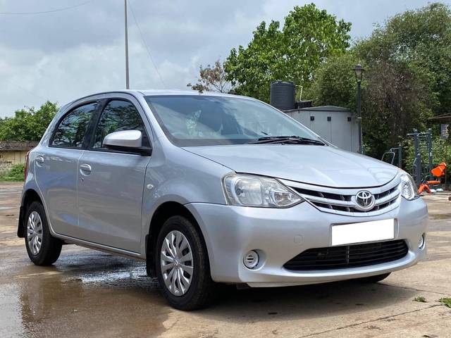 https://images10.gaadi.com/usedcar_image/4571307/original/processed_3511a9d43f5983cba0409499c896a1a2.jpg?imwidth=6400