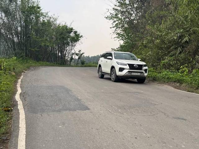 https://images10.gaadi.com/usedcar_image/4571309/original/processed_d9edde3c-da01-4e92-8604-1b7cc225c747.jpeg?imwidth=6400