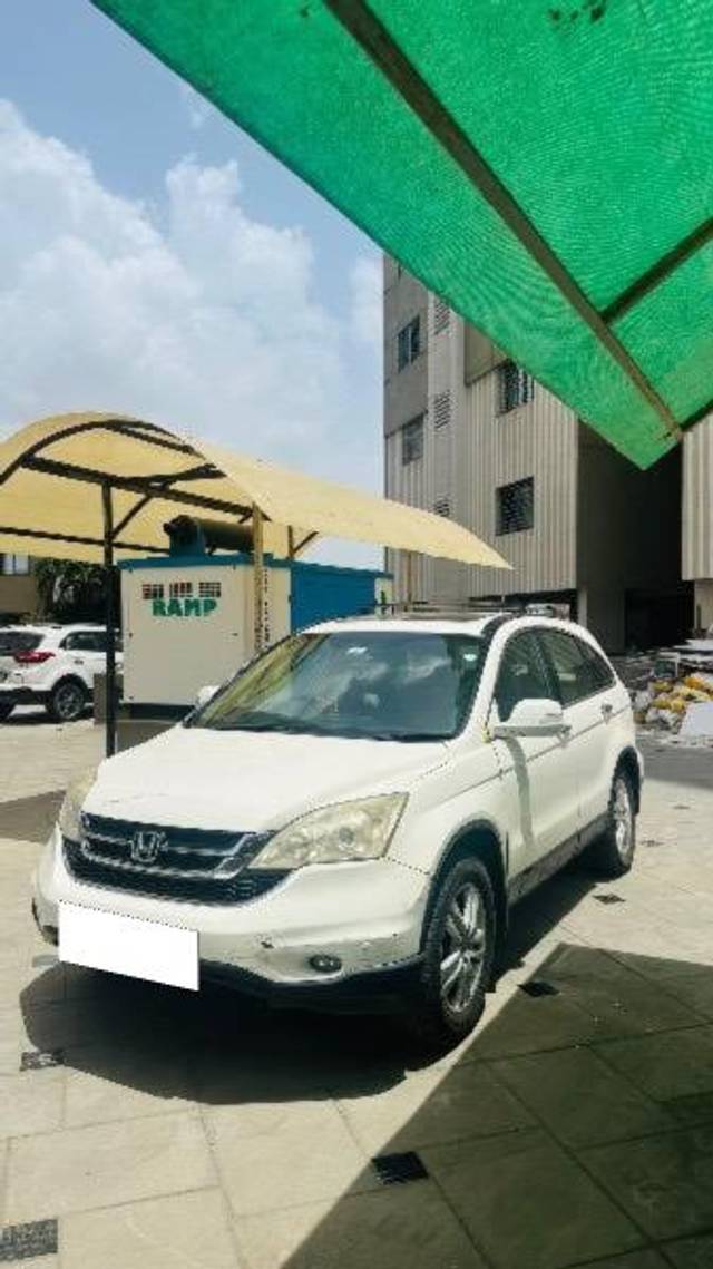 https://images10.gaadi.com/usedcar_image/4571325/original/processed_b28f7836-a0db-4855-ae02-0ef93e562c3f.jpeg?imwidth=6400