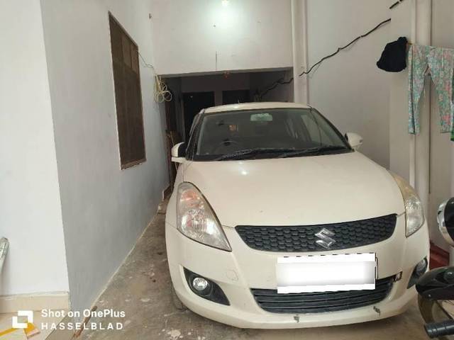 https://images10.gaadi.com/usedcar_image/4571331/original/processed_processed_b04a931e-4fb1-4236-90b8-c50aa7f58374.jpg?imwidth=6400
