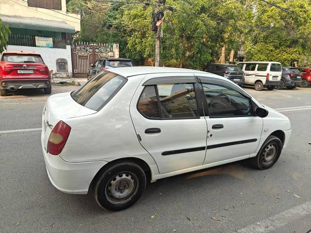 https://images10.gaadi.com/usedcar_image/4571343/original/processed_965b1cf756fac0eb20813393489b710b.jpg?imwidth=6402