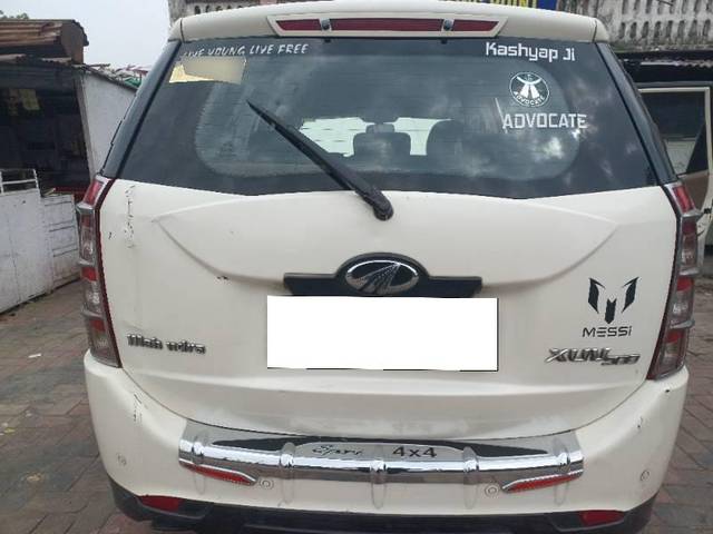 https://images10.gaadi.com/usedcar_image/4571369/original/processed_c26cbf9a-1b88-4812-8ed4-e56076f6badc.jpg?imwidth=6400