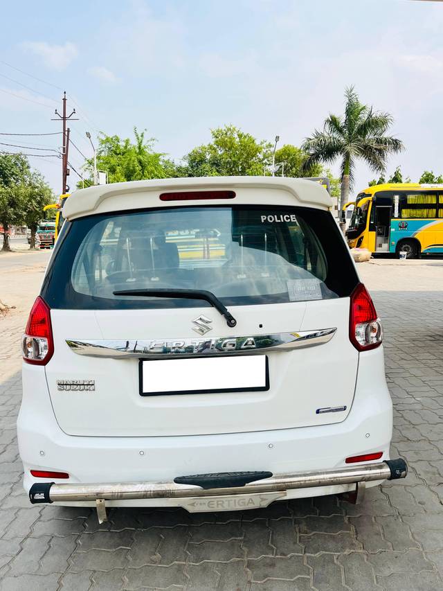 https://images10.gaadi.com/usedcar_image/4571381/original/processed_74946ea60c30f70108a5cadf81a239de.jpg?imwidth=6402