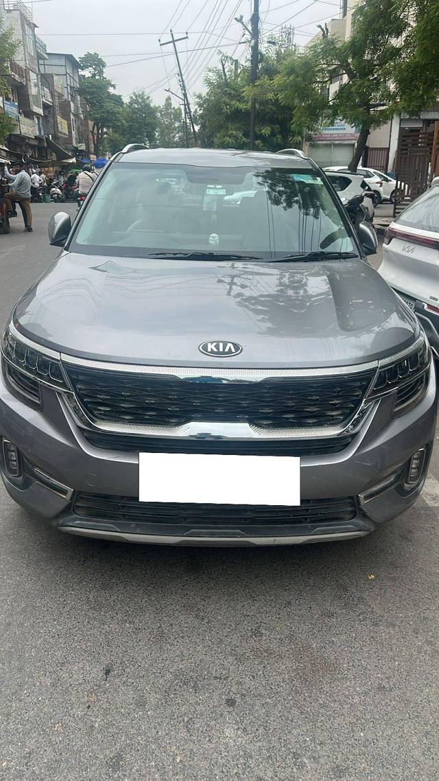 https://images10.gaadi.com/usedcar_image/4571383/original/processed_e8248964a188dda6af393ae89fc05c1f.jpg?imwidth=6400