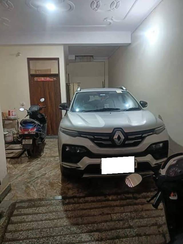 https://images10.gaadi.com/usedcar_image/4571415/original/processed_f2170f40f19071f2e774707d4ebc6d1b.jpg?imwidth=6400