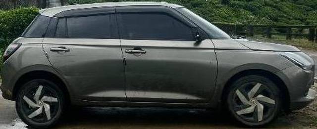 https://images10.gaadi.com/usedcar_image/4571424/original/processed_77e7e507-a912-4a7a-a6d9-494473a589fb.jpeg?imwidth=6401