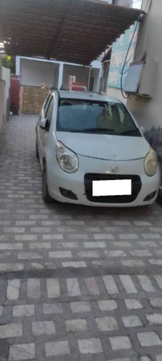 https://images10.gaadi.com/usedcar_image/4571432/original/processed_0c2eefe6-222a-4f7b-9dd1-cc63c77c4fd8.jpg?imwidth=6400