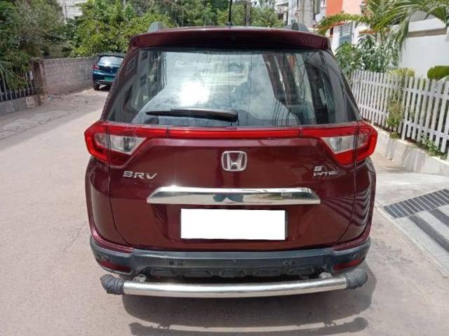 https://images10.gaadi.com/usedcar_image/4571450/original/processed_789998d35600871e14df32c491edb392.jpg?imwidth=6402