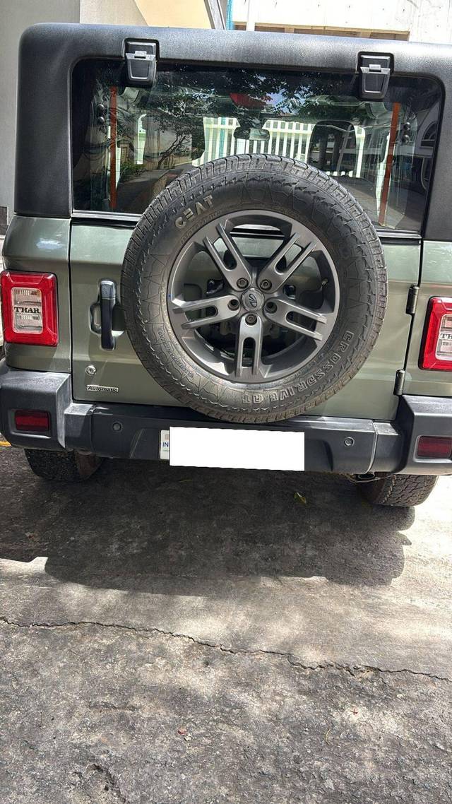 https://images10.gaadi.com/usedcar_image/4571454/original/processed_a9bf584b-b84d-4c7b-ad2a-d86786e02865.jpg?imwidth=6401