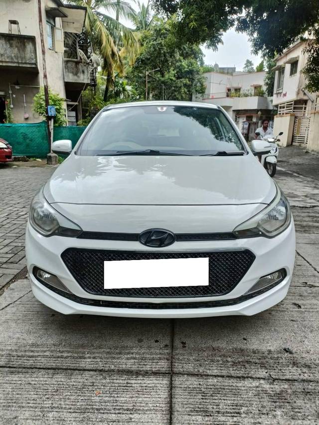 https://images10.gaadi.com/usedcar_image/4571484/original/processed_ea4b0d7988dc4b1fc3dbacc544a97086.jpg?imwidth=6400