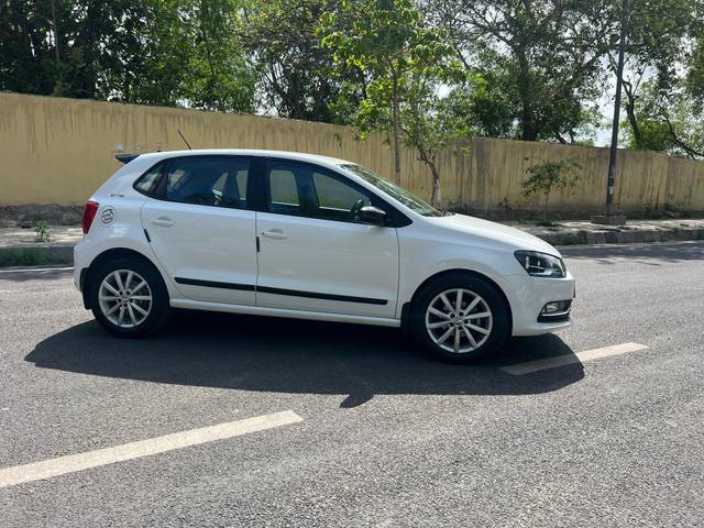 https://images10.gaadi.com/usedcar_image/4571508/original/processed_57f99fc1ae03fc0bf027fc3c816c961c.jpg?imwidth=6401