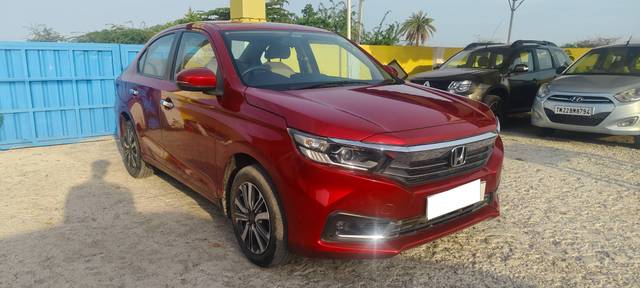 https://images10.gaadi.com/usedcar_image/4571513/original/processed_44f3fe8ee56eda3d731b112641503a7b.jpg?imwidth=6400