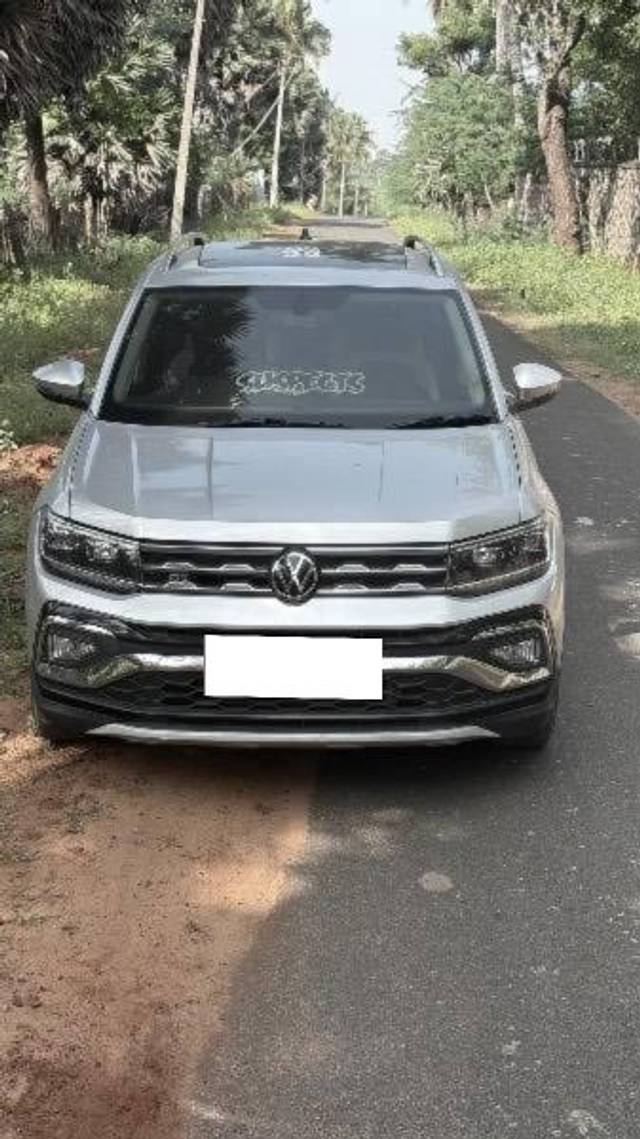 https://images10.gaadi.com/usedcar_image/4571523/original/processed_539f077c-b26d-40ba-b458-b5d433773b2b.jpeg?imwidth=6400
