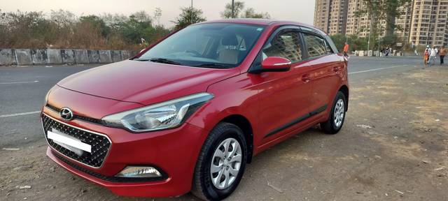 https://images10.gaadi.com/usedcar_image/4571526/original/processed_e93a2506b1fcb52ee2350349ba457c05.jpg?imwidth=6400