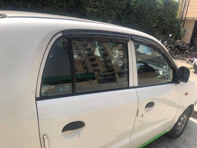 https://images10.gaadi.com/usedcar_image/4571528/original/processed_1579f192-2869-4364-a043-db3b15bcfcff.jpg?imwidth=6401