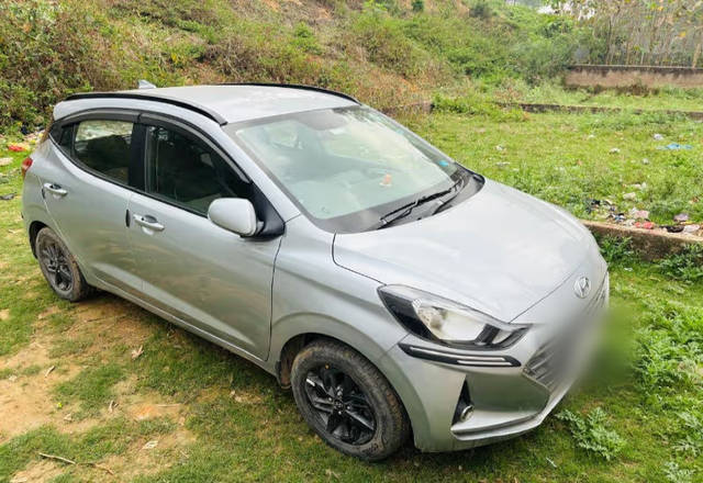 https://images10.gaadi.com/usedcar_image/4571552/original/a53136a3-1ce6-46d6-902c-5ffc0bdc4f42.?imwidth=6400